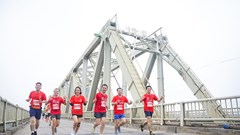 Hơn 1.000 người chạy marathon “khám phá danh thắng Hàm Rồng" ở Thanh Hóa