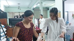 Chương trình đón du học sinh Lào ở nhà bố mẹ Việt tại TP Đà Nẵng: Hiểu để yêu văn hóa Việt Nam