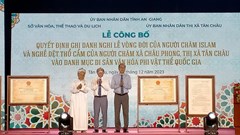 Nghi lễ vòng đời và nghề dệt thổ cẩm người Chăm là Di sản văn hoá phi vật thể quốc gia