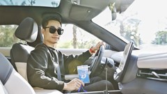 Sở hữu loạt đặc tính đáng tiền, VF 7 hút nhiều khách “chốt đơn” ngay lần đầu lái thử