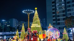 Đến Vincom trải nghiệm đại tiệc Giáng sinh nơi xứ sở diệu kỳ Toyderland