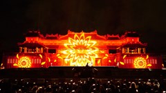 Ấn tượng nghệ thuật trình diễn âm thanh và ánh sáng tại di tích Ngọ Môn Huế