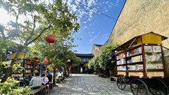 Thử nghiệm với “Đường sách phố cổ” Hội An