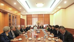 Bộ trưởng KH&CN tiếp các nhà khoa học tham dự giải VinFuture