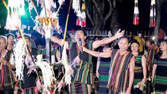 Lễ cúng mừng mùa của đồng bào M’Nông ở Đắk Nông