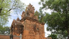 Khám phá tháp cổ Po Rome của đồng bào Chăm Ninh Thuận
