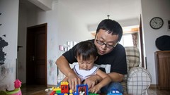 Khi nam giới chia sẻ việc gia đình