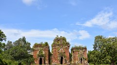 Hơn 37 tỉ đồng bảo tồn, phát huy giá trị các di tích tháp Chăm ở Quảng Nam