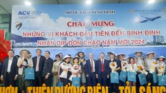 Bình Định chào đón những vị khách đầu tiên trong năm mới 2024