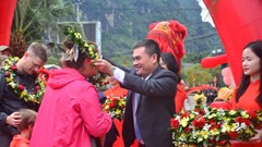 Quảng Bình đón những vị khách du lịch đầu tiên xông đất ‘Vương quốc hang động’