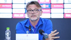 HLV Troussier: Quân số lựa chọn dự Asian Cup là phù hợp nhất hiện tại