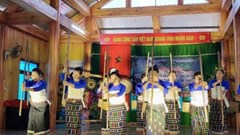 Bảo tồn trò chơi, trò diễn dân gian dân tộc thiểu số gắn với phát triển du lịch
