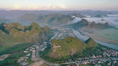 Vườn Phong Nha - Kẻ Bàng hợp tác với Anh du lịch thám hiểm hang động