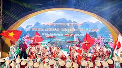 Sẵn sàng cho đêm khai mạc Lễ hội hoa anh đào Điện Biên Phủ