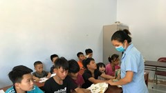 Chung tay bảo vệ trẻ em trước nạn bạo hành