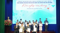 Người trẻ khởi nghiệp văn chương