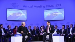 Thủ tướng phát biểu với vai trò diễn giả chính tại Phiên đối thoại Hội nghị WEF Davos