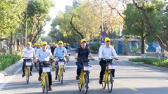 Vận hành xe đạp chia sẻ công cộng trải nghiệm cảnh quan và di tích Huế