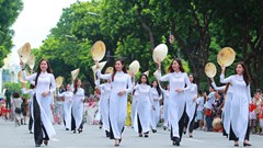 Chuẩn mực người Hà Nội trong bối cảnh nhiều giá trị mai một