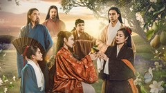 Sử Việt lên sàn diễn Tết