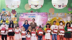 Kiên Giang trao quà Tết cho học sinh nghèo hiếu học