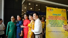 Văn nghệ sĩ tham quan, trải nghiệm tàu metro Bến Thành – Suối Tiên