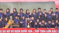 Bóng đá nữ TP.HCM vượt khó