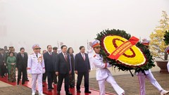 Lãnh đạo Đảng, Nhà nước vào Lăng viếng Chủ tịch Hồ Chí Minh nhân ngày thành lập Đảng
