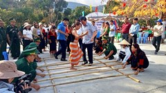 Ninh Thuận: Vui Xuân đón Tết vùng đồng bào Raglai Cầu Gãy - Đá Hang