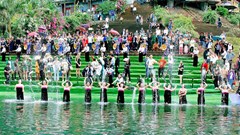 Độc đáo lễ hội  “Lung ta” chiều 30 Tết của người Thái trắng