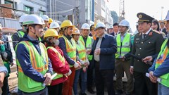 Thủ tướng kiểm tra hiện trường, thúc đẩy tiến độ dự án đường sắt Nhổn - ga Hà Nội
