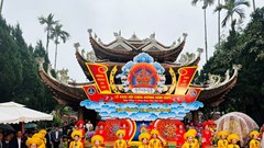 Chùa Hương khai hội Xuân 2024, tôn vinh nét đẹp văn hóa truyền thống