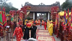 Lễ hội Cổ Loa Xuân Giáp Thìn thu hút hàng ngàn du khách