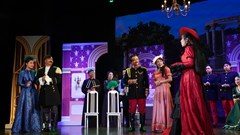 “Ả cave nhà hàng Maxim” của Nhà hát Kịch Việt Nam khuấy động sân khấu đầu Xuân