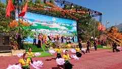 Vui Xuân với đồng bào các dân tộc nơi biên cương Nậm Pồ