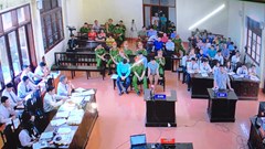 Xét xử vụ án chạy thận: Tòa cho bao nhiêu thì biết bấy nhiêu!