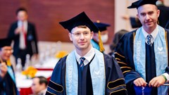 Dạy triết ở Trường ĐH VinUni: “Chúng tôi không truyền giảng mà giúp sinh viên trở thành người kiến tạo”