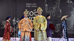 Lan tỏa Việt phục trong giới trẻ