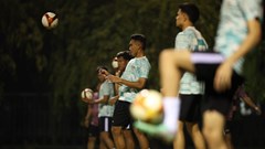 CĐV Việt Nam không đốt pháo hoa cạnh khách sạn đội tuyển Indonesia