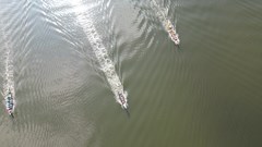 Hấp dẫn giải đua thuyền truyền thống Bình Ðịnh tại hồ sinh thái