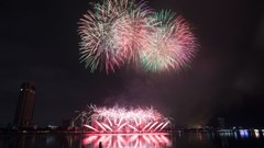 Phân biệt vé pháo hoa thật giả như thế nào?