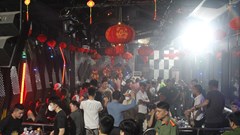 Phát hiện 29 người “bay lắc” trong quán bar dương tính với ma tuý