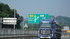 Điều tiết, phân luồng để xe khách, xe tải hạng nặng không vào cao tốc Cam Lộ - La Sơn