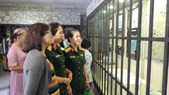 Triển lãm 100 hiện vật thêu của nữ chiến sĩ cách mạng