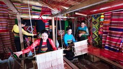 Thanh Hóa: Huyện Bá Thước bảo tồn nghề dệt thổ cẩm truyền thống gắn với phát triển du lịch