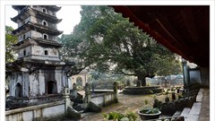 Nhiếp ảnh gia Pháp “mê” chụp đền chùa Việt Nam