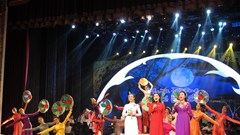 Chính chuyên bươn bả với nghề