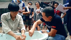 Làm phim “Thành phố ngủ gật”: “Tôi phải đuổi theo các nhân vật”