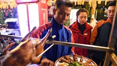 Hà Nội nóng như thiêu, du khách lên Fansipan check-in vườn hướng dương lớn nhất miền Bắc