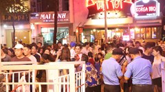 Trước giờ chung kết DIFF 2018: Sôi động thị trường vé chợ đen, giá phòng tăng cao